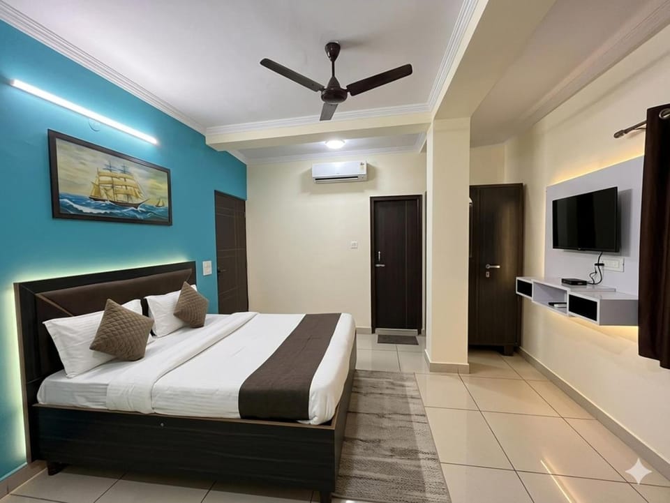 Bed, TV and multimedia, Photo of the whole room, Bedroom, air conditioner