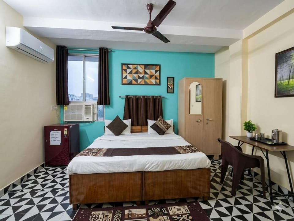 Bed, TV and multimedia, Photo of the whole room, Bedroom, air conditioner