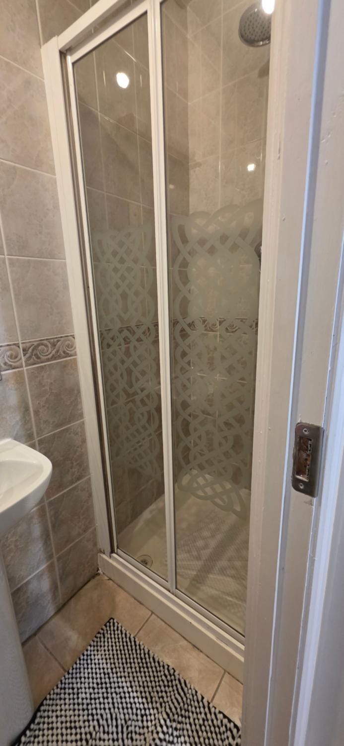 King Room with en-suite bathroom Bed and Breakfast in Dublin