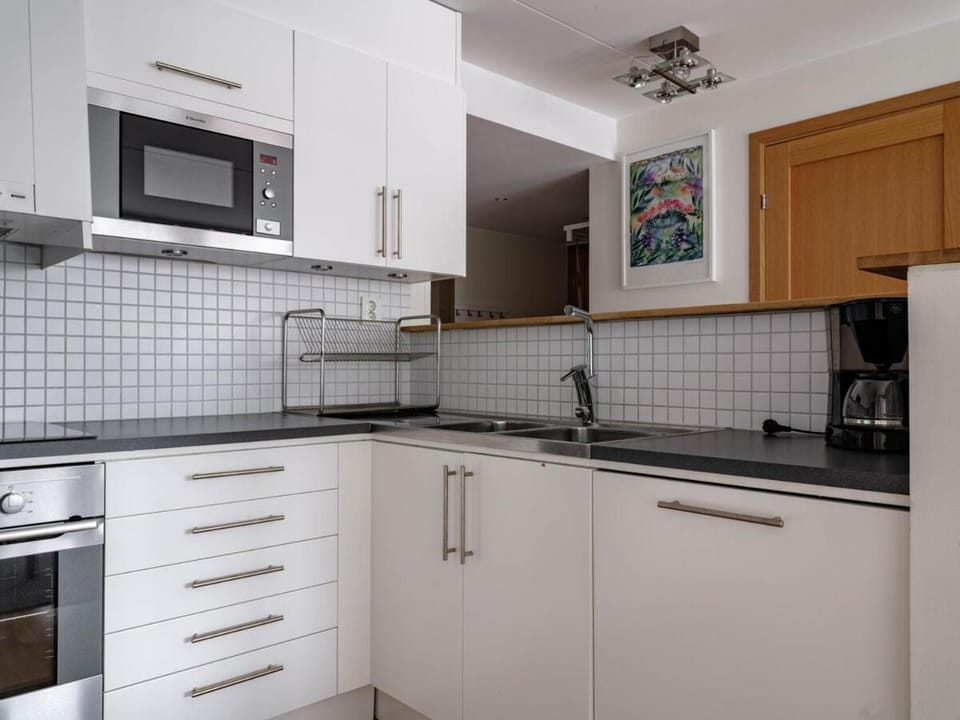 Central 3BR with Sauna & Parking Apartment in Sweden