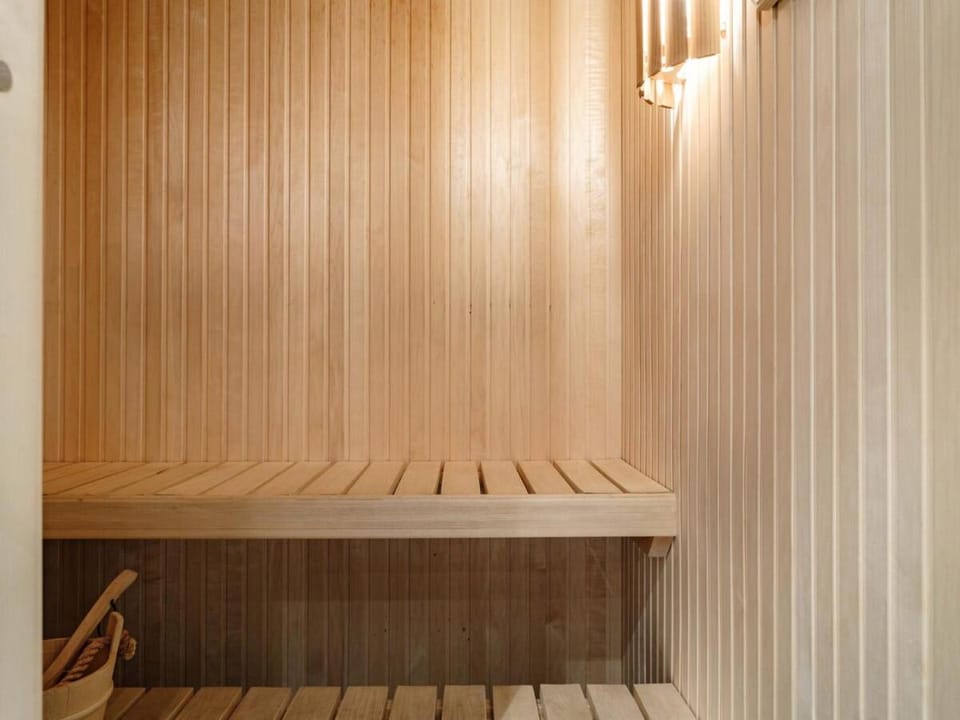 Central 3BR with Sauna & Parking Apartment in Sweden