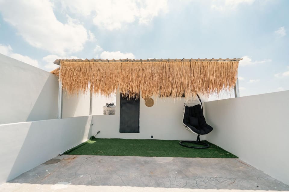 Day, Balcony/Terrace