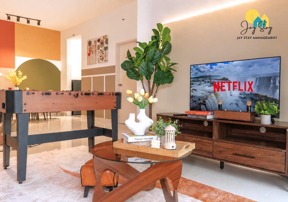 The Green Residence l 2BR Seaview Retreat l 6-9 Pax l Kids-Friendly l JonkerSt l City Centre by Jay Stay Management Apartment in Malacca