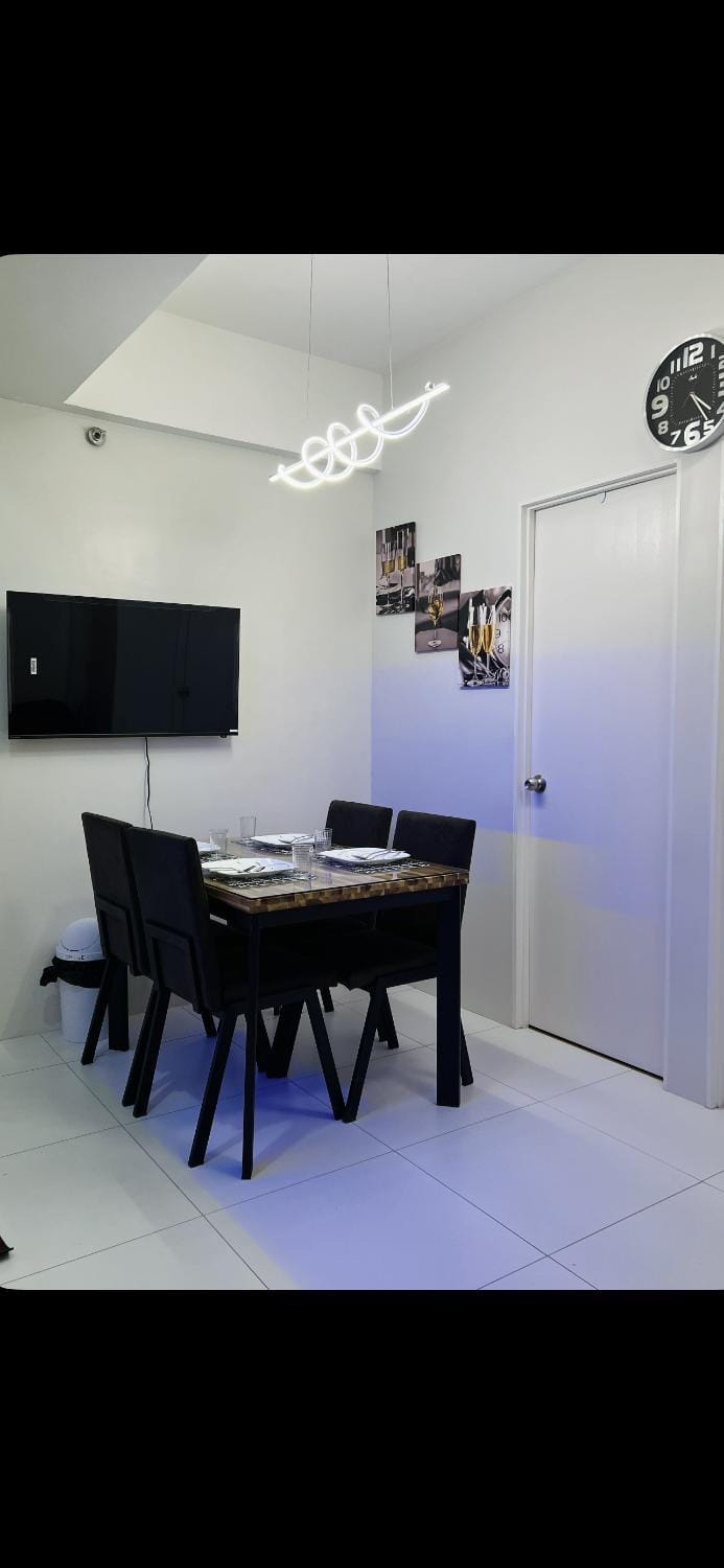 TV and multimedia, Dining area