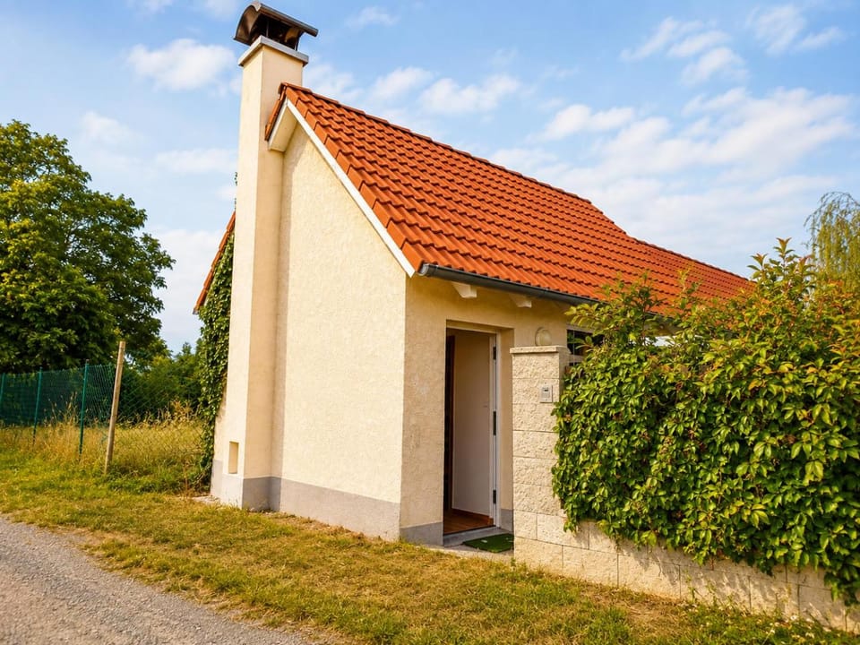 Sunny little cottage Apartment in Prague