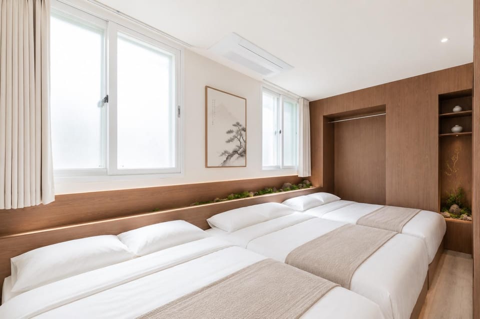 Bedroom, wardrobe