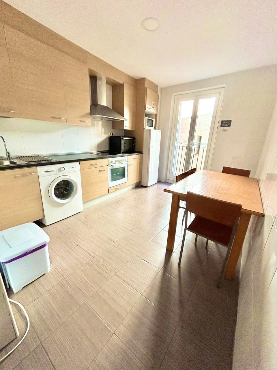 Travelers Rest H4 Hostel in Pamplona