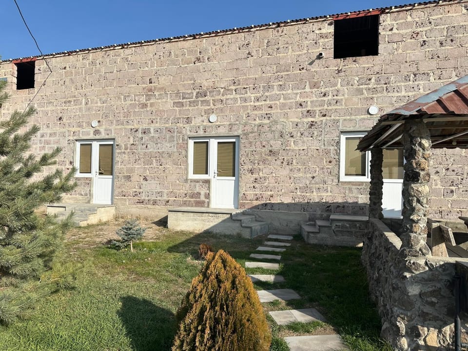 Garden Guesthouse Apartment in Armenia
