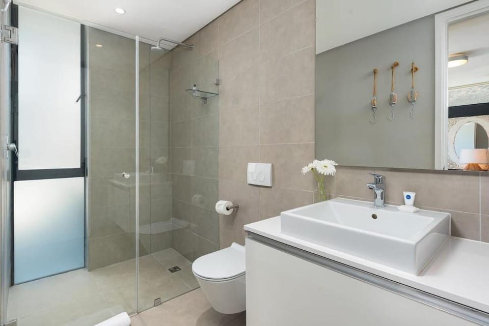 Luxury Apartment with Private Pool & City Views Apartment in Cape Town