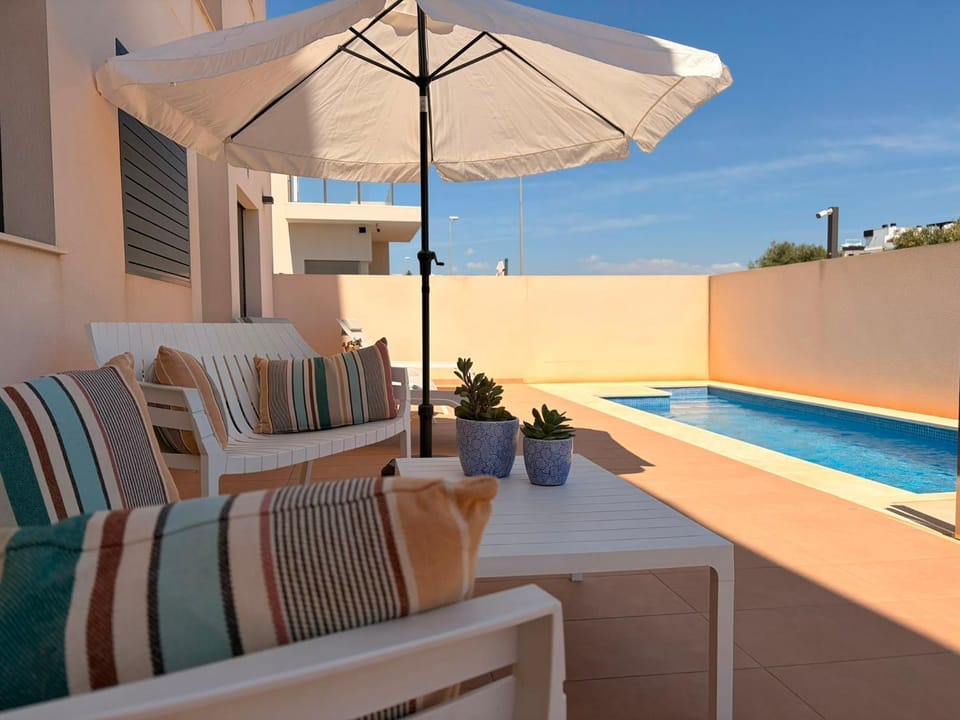Apartamento con piscina privada en Jardines de Montesolana Apartment in Vega Baja del Segura