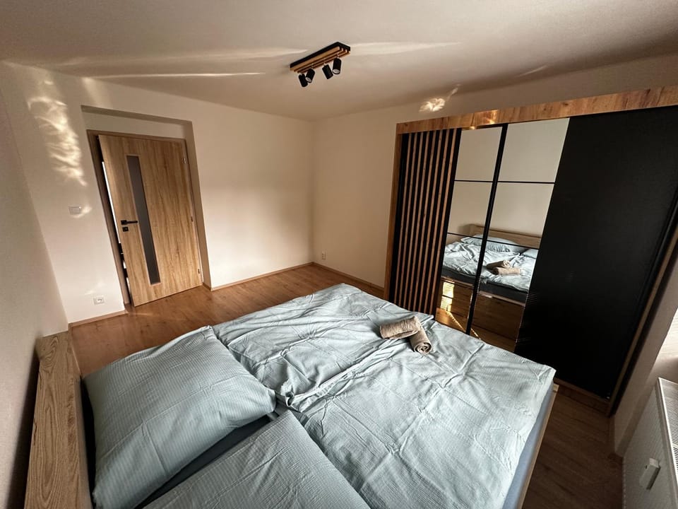 Bed, Bedroom, wardrobe