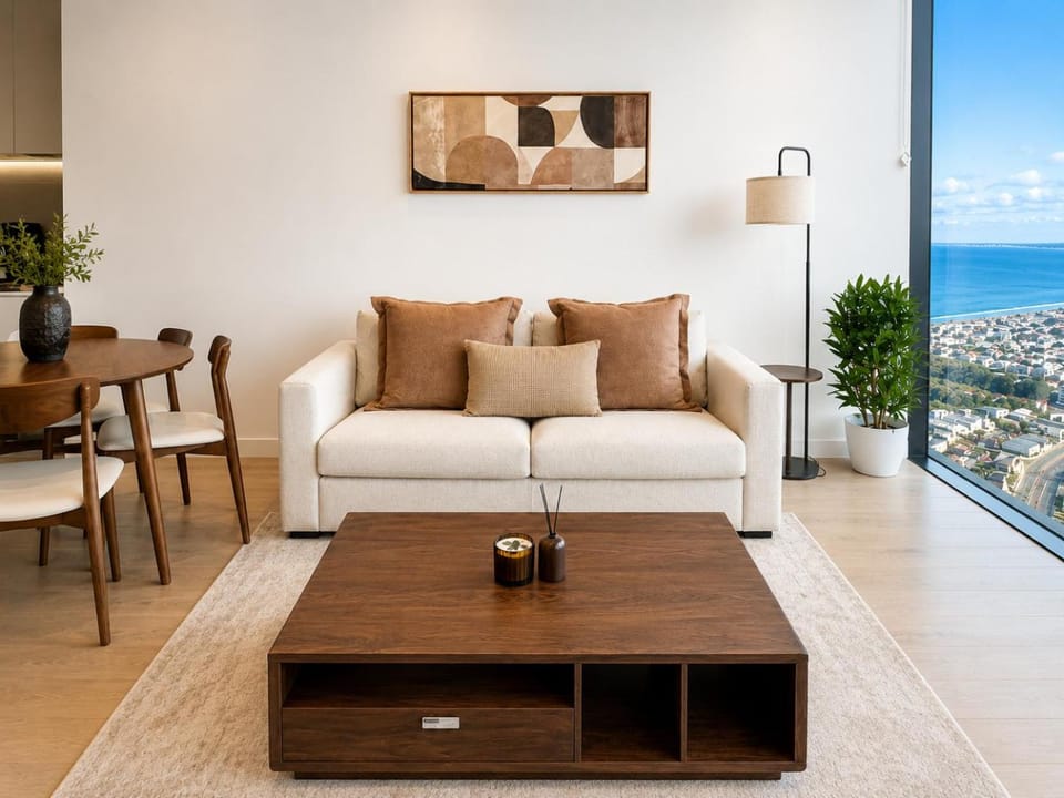 Vista in the Clouds Coastal City Escape Apartment in Gold Coast
