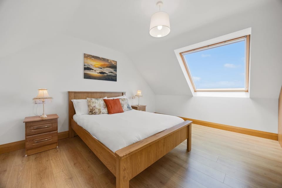 Whitestrand Beach Cottage House in County Clare