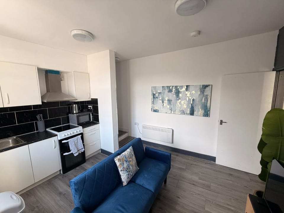 Kitchen or kitchenette, Living room