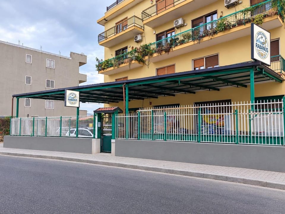 Property building, Street view