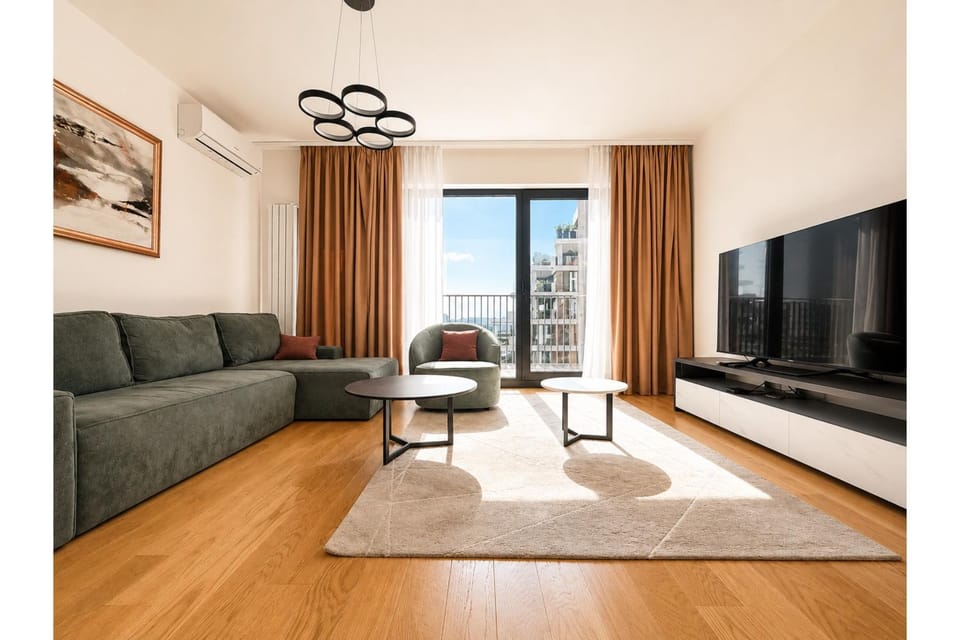 Communal lounge/ TV room, TV and multimedia, Living room, Seating area, Evening entertainment