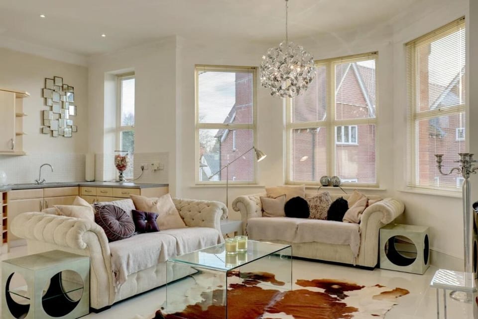 Elegant 2-Bed Manor Flat · Moseley · Free Parking Apartment in Birmingham