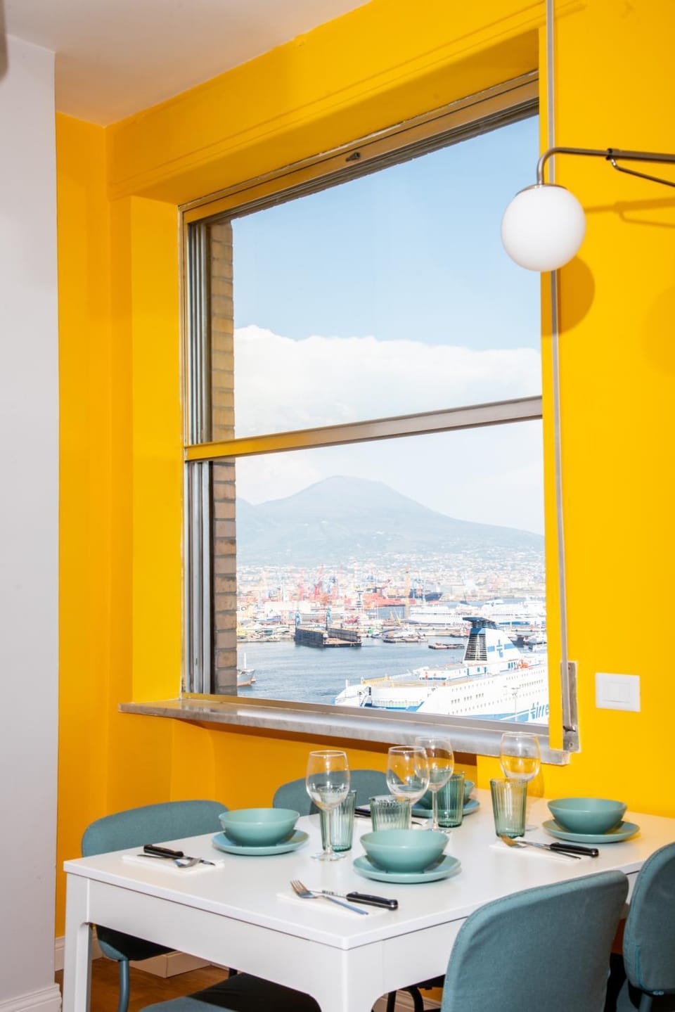 12th floor Sea view Apartment in Naples