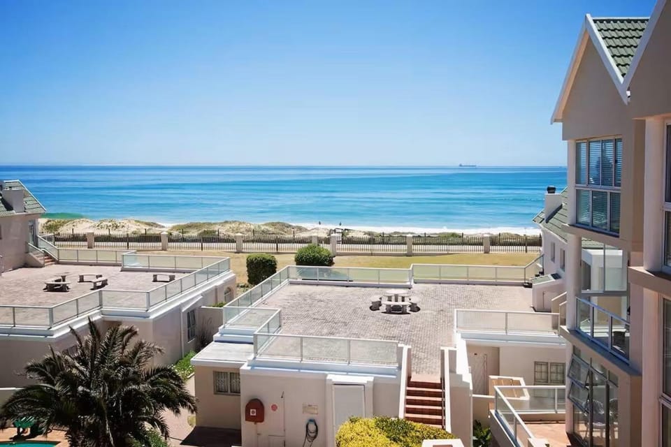 Seaview Apartment on the beach Apartment in Port Elizabeth