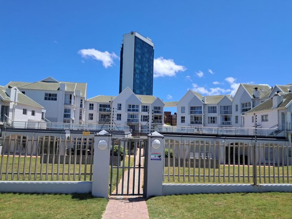 Seaview Apartment on the beach Apartment in Port Elizabeth