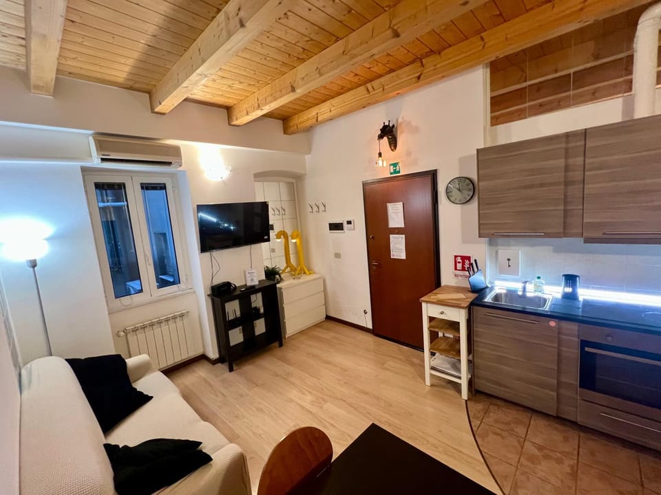 Shira home - Trieste Reception Apartment in Trieste