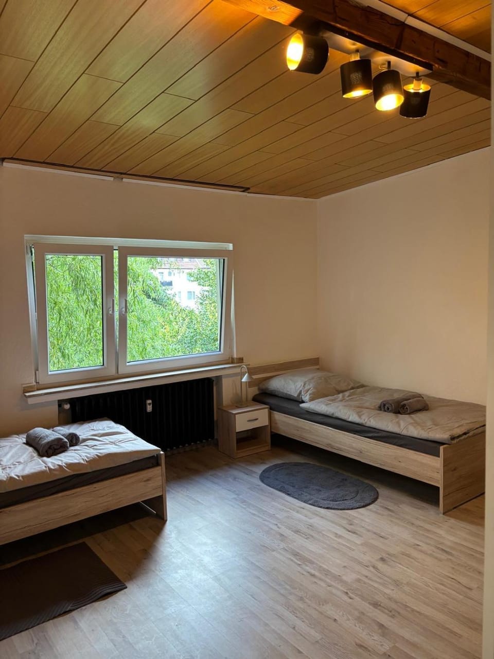 Bed, Photo of the whole room, Bedroom, Inner courtyard view