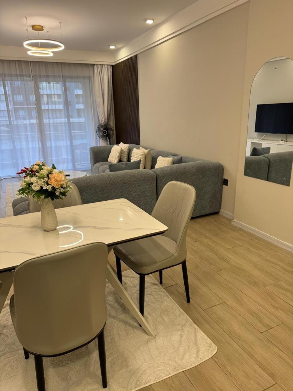 Living room, Dining area