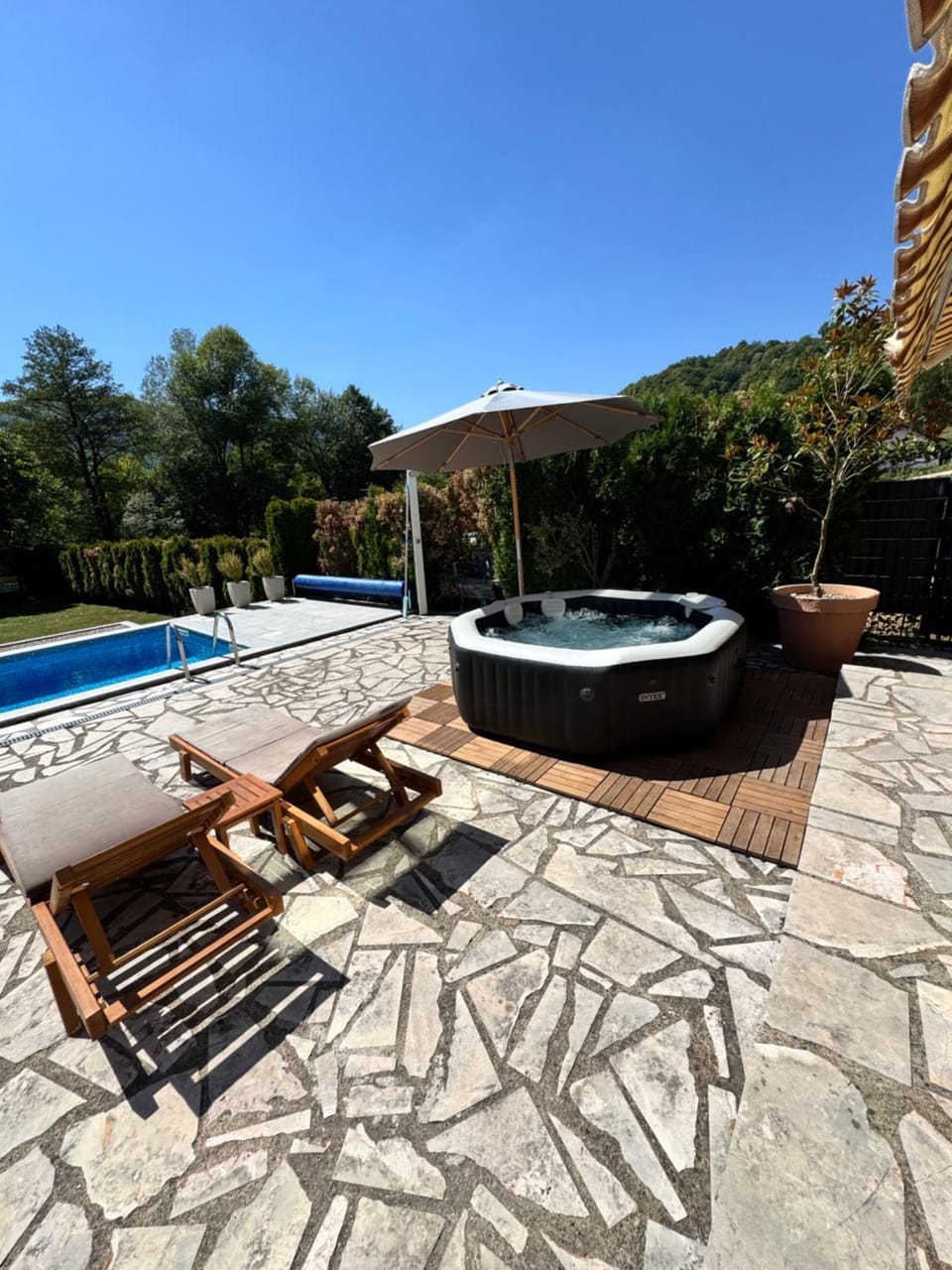 Patio, Natural landscape, Hot Tub, Hot Tub, Pool view, Swimming pool, sunbed