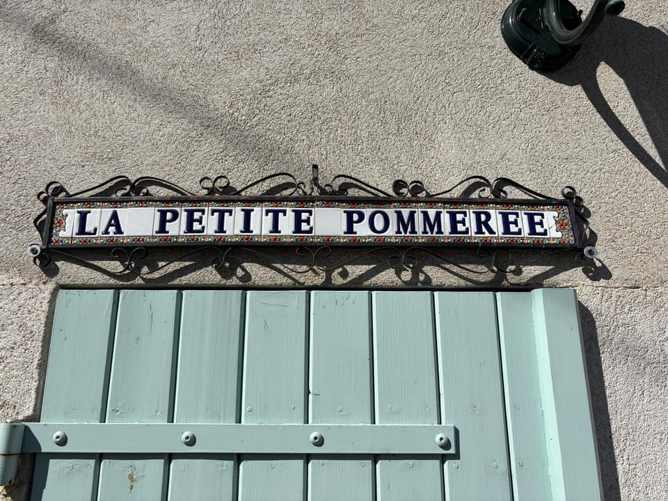 La petite pommerée House in Bourgogne-Franche-Comté