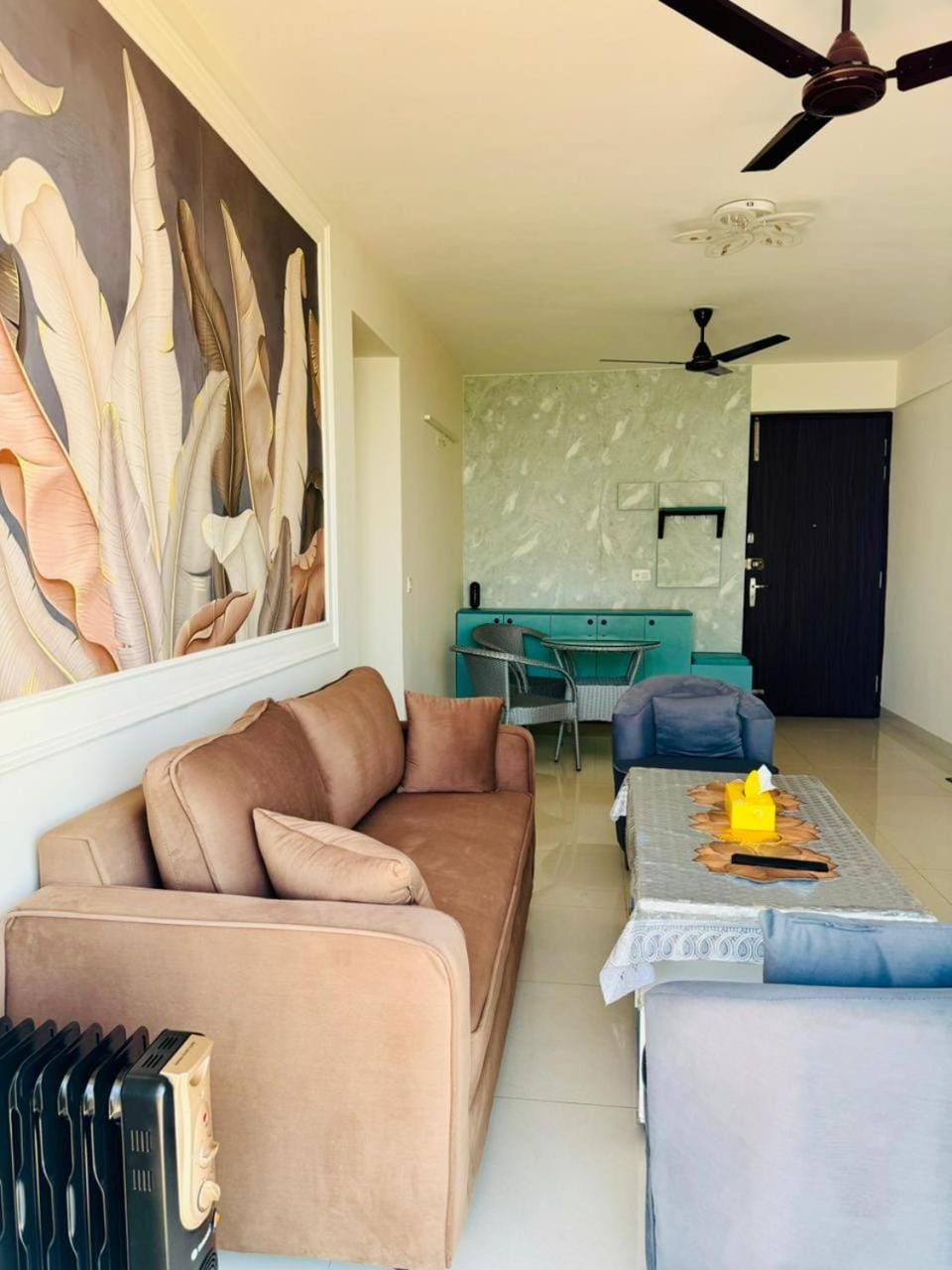 Communal lounge/ TV room, Living room