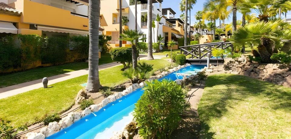 Property building, Swimming pool