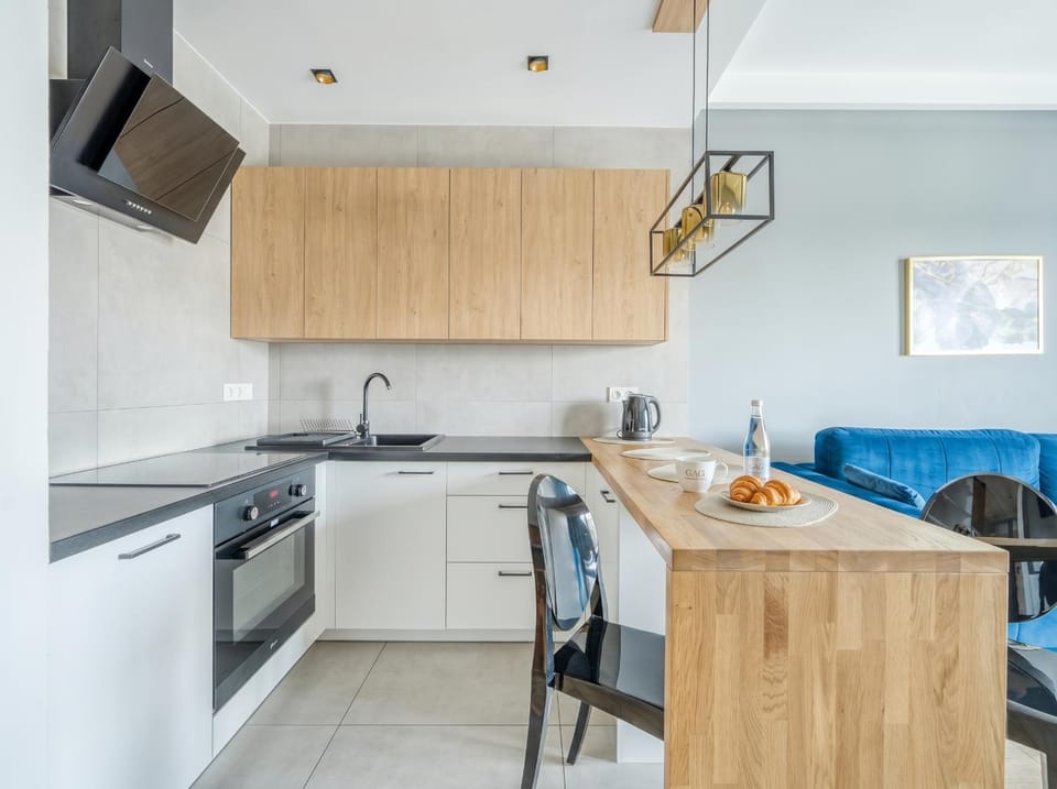TV and multimedia, Kitchen or kitchenette, Living room, Seating area, Dining area, dishwasher, minibar, pet friendly, stove, toaster