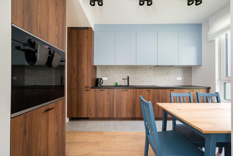 Kitchen or kitchenette, Dining area, oven, stove