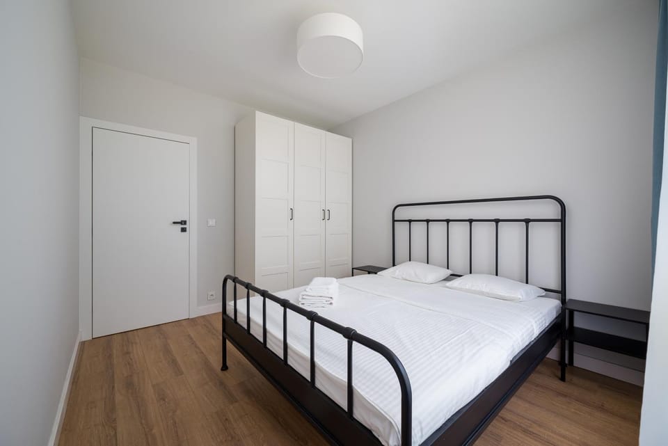 Bed, Photo of the whole room, Bedroom, wardrobe