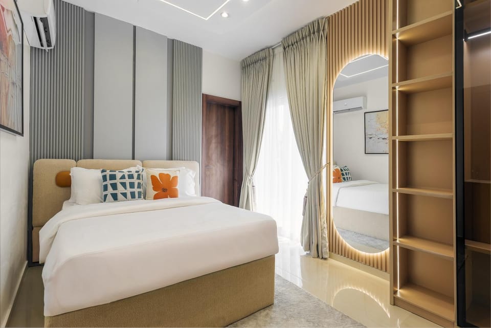 Executive Two-Bedroom Apartment, Ensuite Rooms and Prime Location Apartment in Lagos