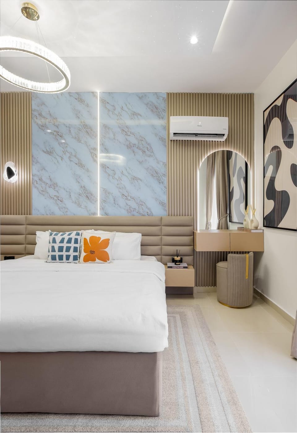 Executive Two-Bedroom Apartment, Ensuite Rooms and Prime Location Apartment in Lagos