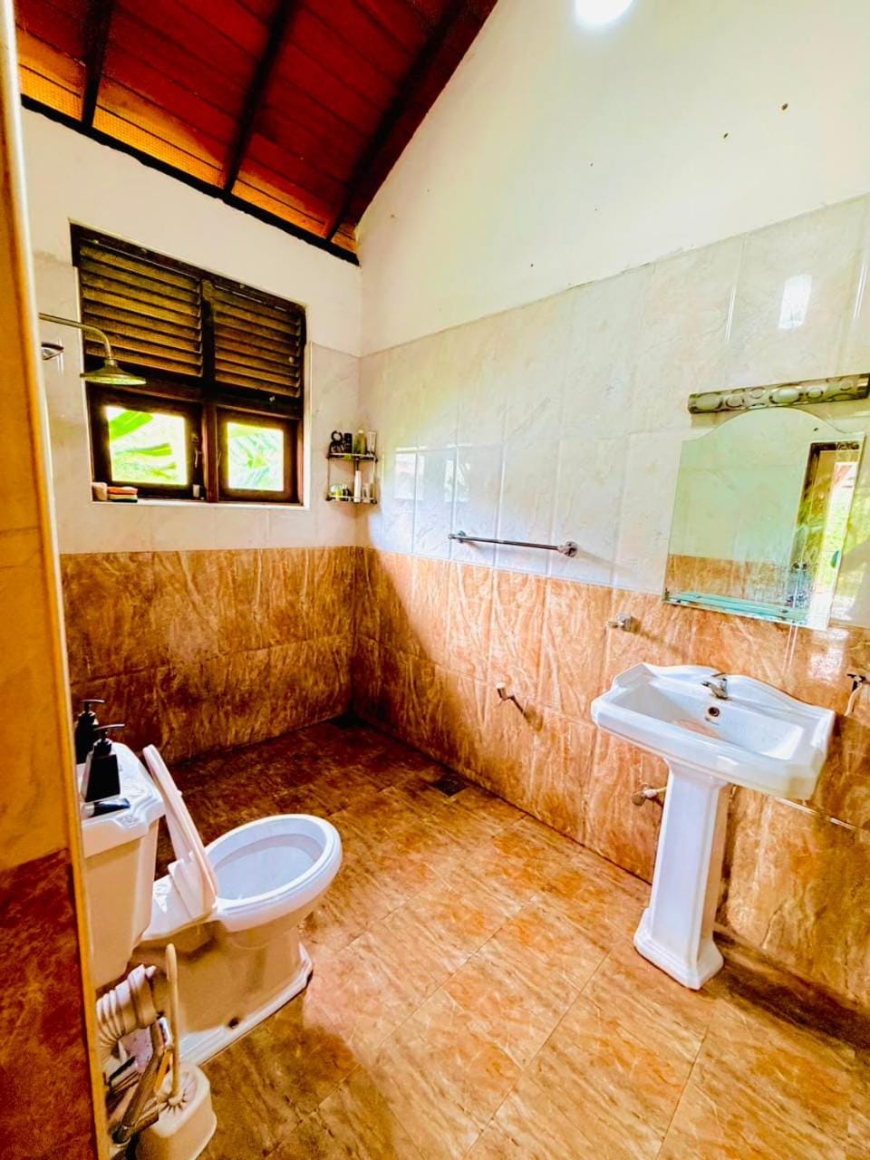 SACHA airport Transit Villa Vacation rental in Western Province