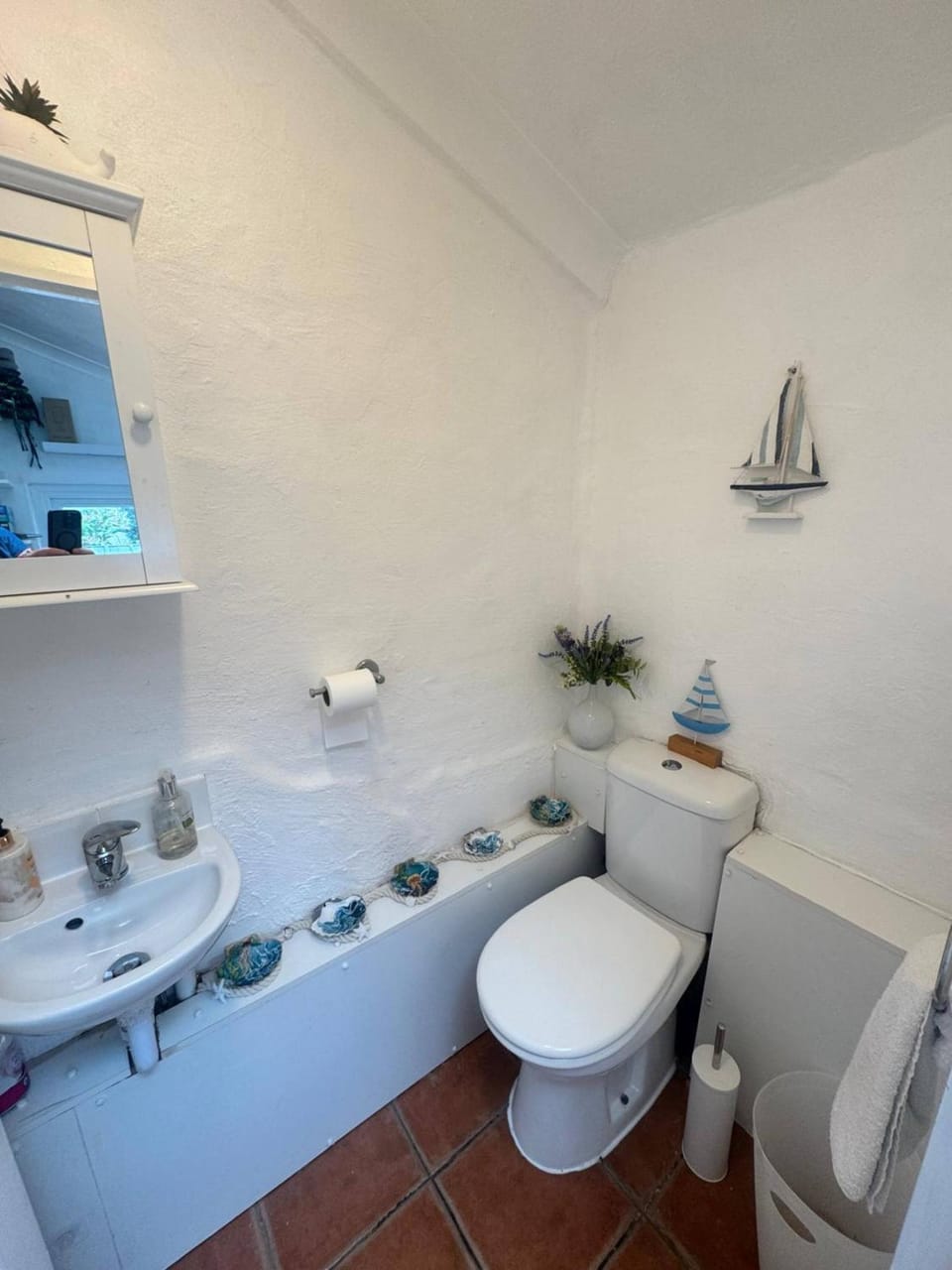 Paignton Beach House, 3 bedrooms, 2 bathrooms, dog friendly, 5 mins to the beach House in Paignton