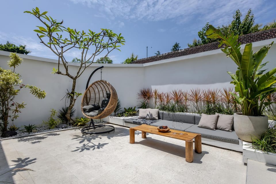 Garden, Lounge or bar