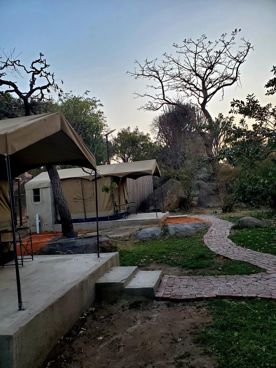 Nyamachoma Resort Hotel in Zimbabwe