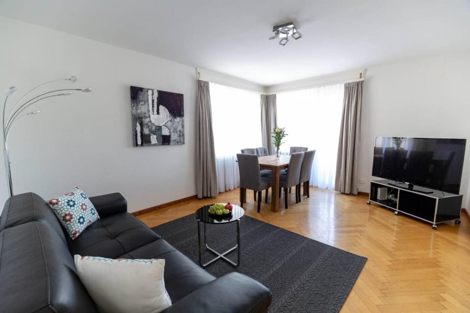 Bright 2 BR flat - Parkview 3 Apartment in Zurich City