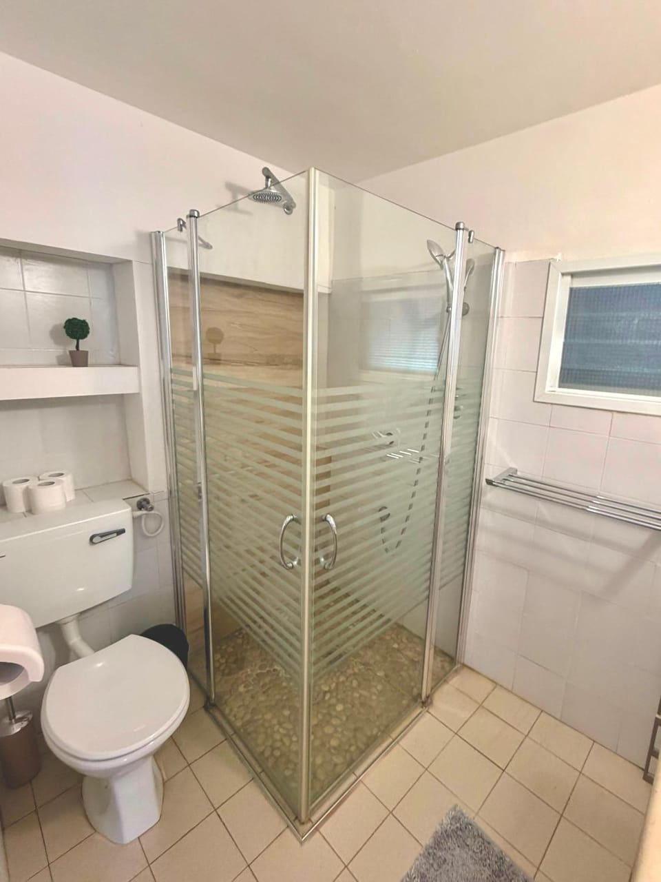 Shower, Toilet, Bathroom