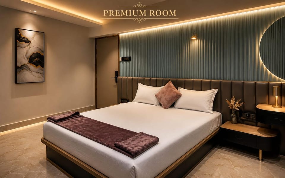Photo of the whole room, Bedroom