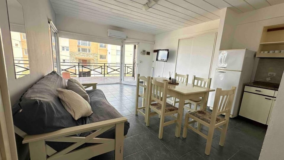Amerida - Departamentos para jovenes Frente al Mar - A 1 cuadra de la noche de Pinamar Apartment in Ostende