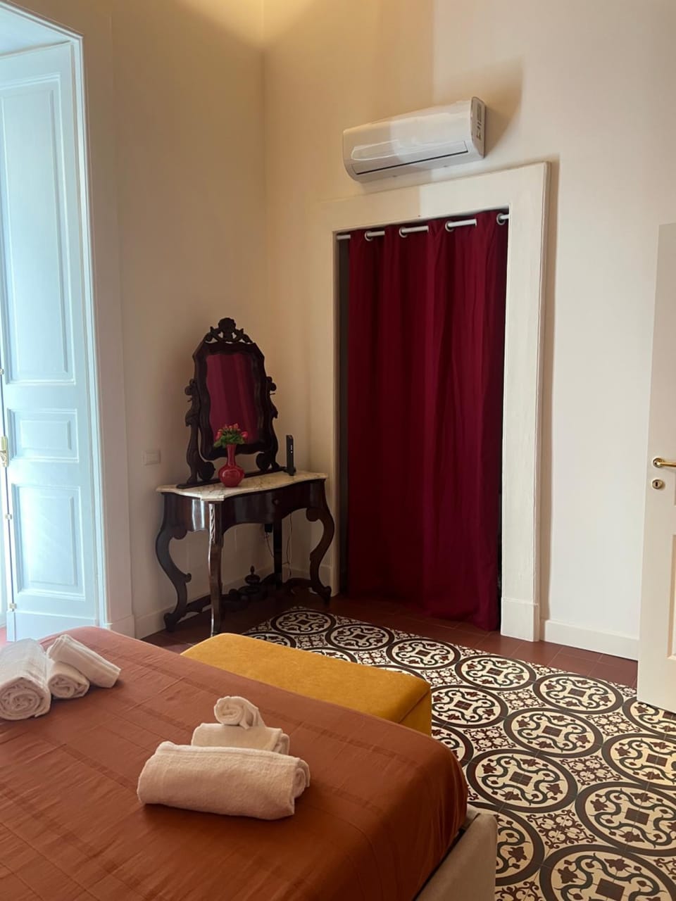 Casa Sofia a Pizzofalcone Apartment in Naples
