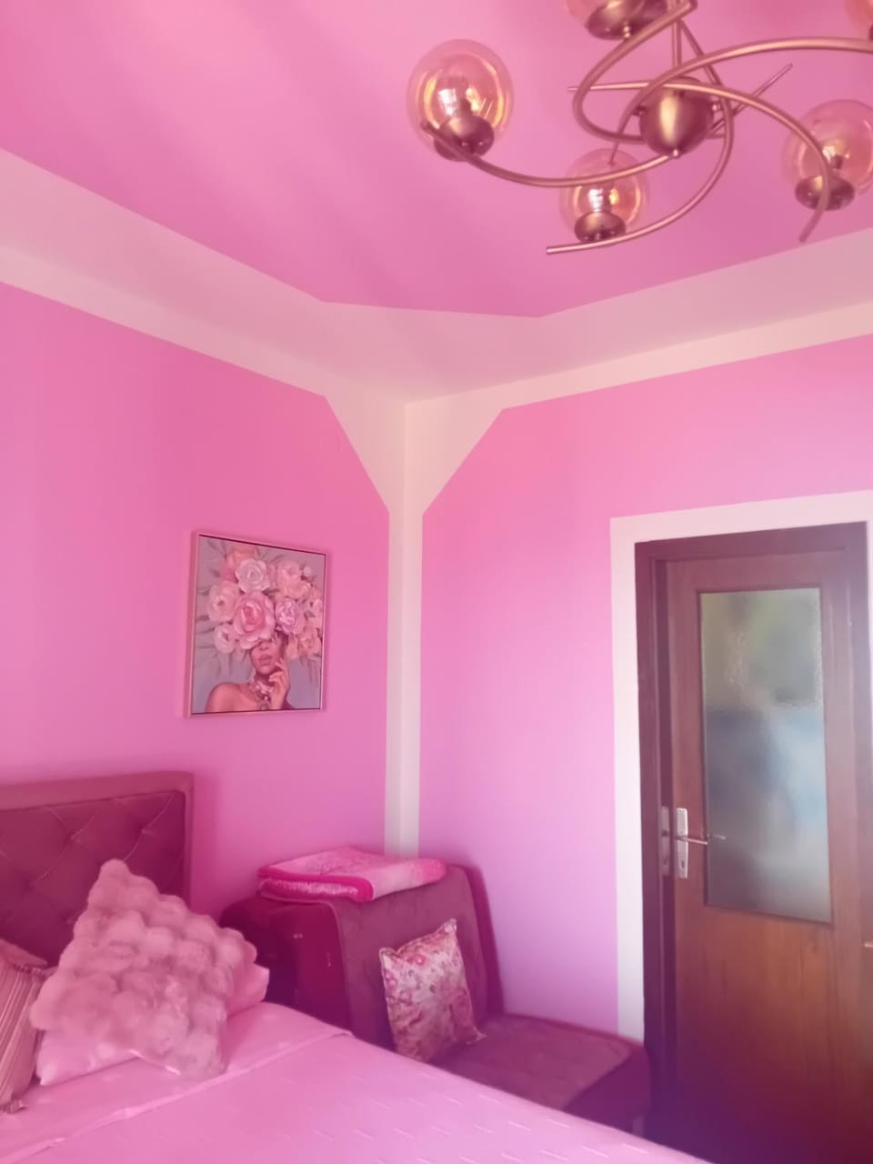 Guest House Cinderella Bed and Breakfast in Montenegro