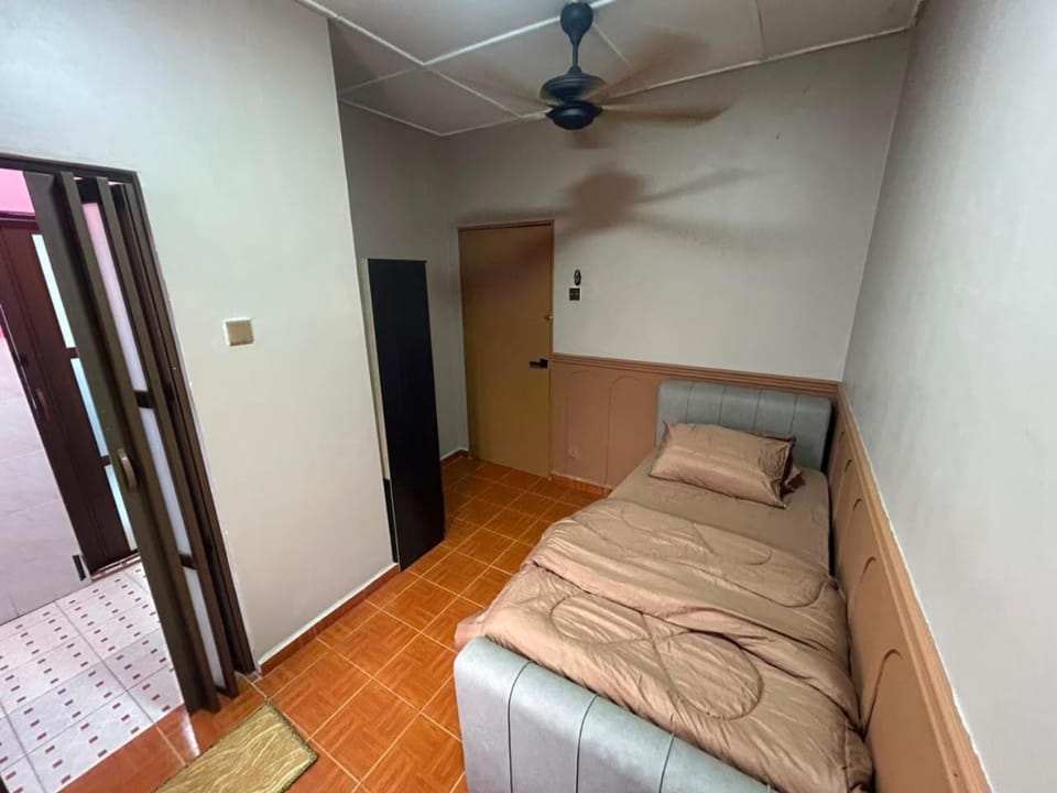 De Nyaman Homestay Private Pool Mslim Only House in Port Dickson