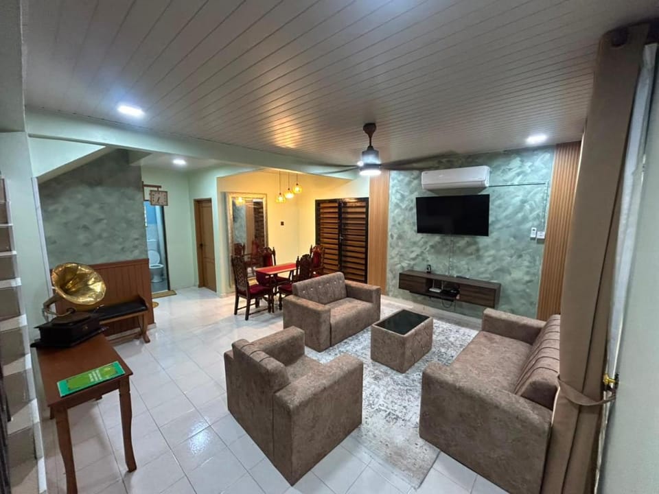 De Nyaman Homestay Private Pool Mslim Only House in Port Dickson
