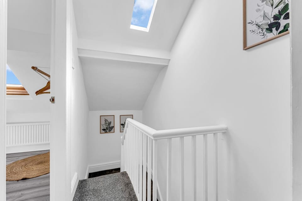 3Bedroom Sleeps 5 at Buxton House in High Peak District