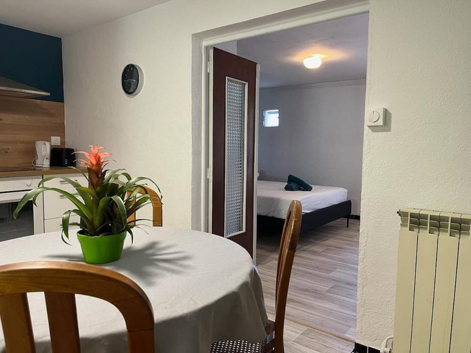 Casa Castor - T2 avec jardin - Stationnement gratuit Apartment in Lattes